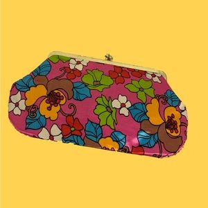 VINTAGE FLORAL CLUTCH 🌸🌼🌺